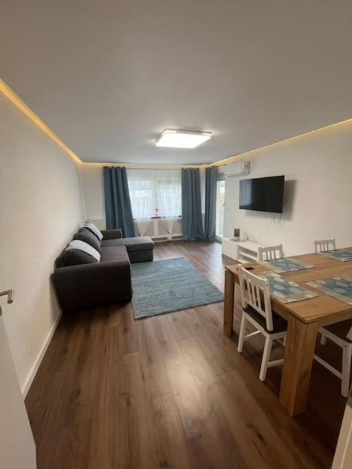 Familienwohnung Neben Dem See,Messe Und Europapark Offenburg Exterior foto